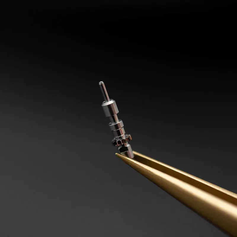 usinage-montre-decolletage-piece-horlogerie-mecanique